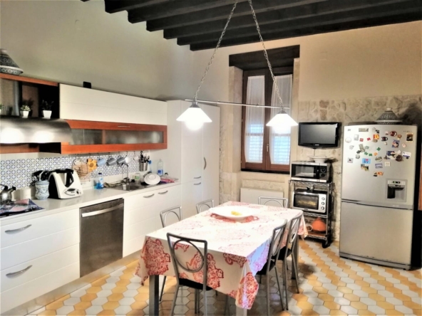 detached villa for sale in syracuse sicily