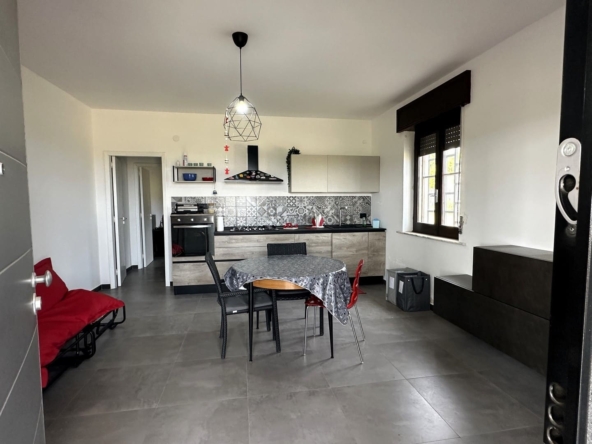 big villa for sale to renovate with garden 4km from the sea near Brucoli Augusta Sicily