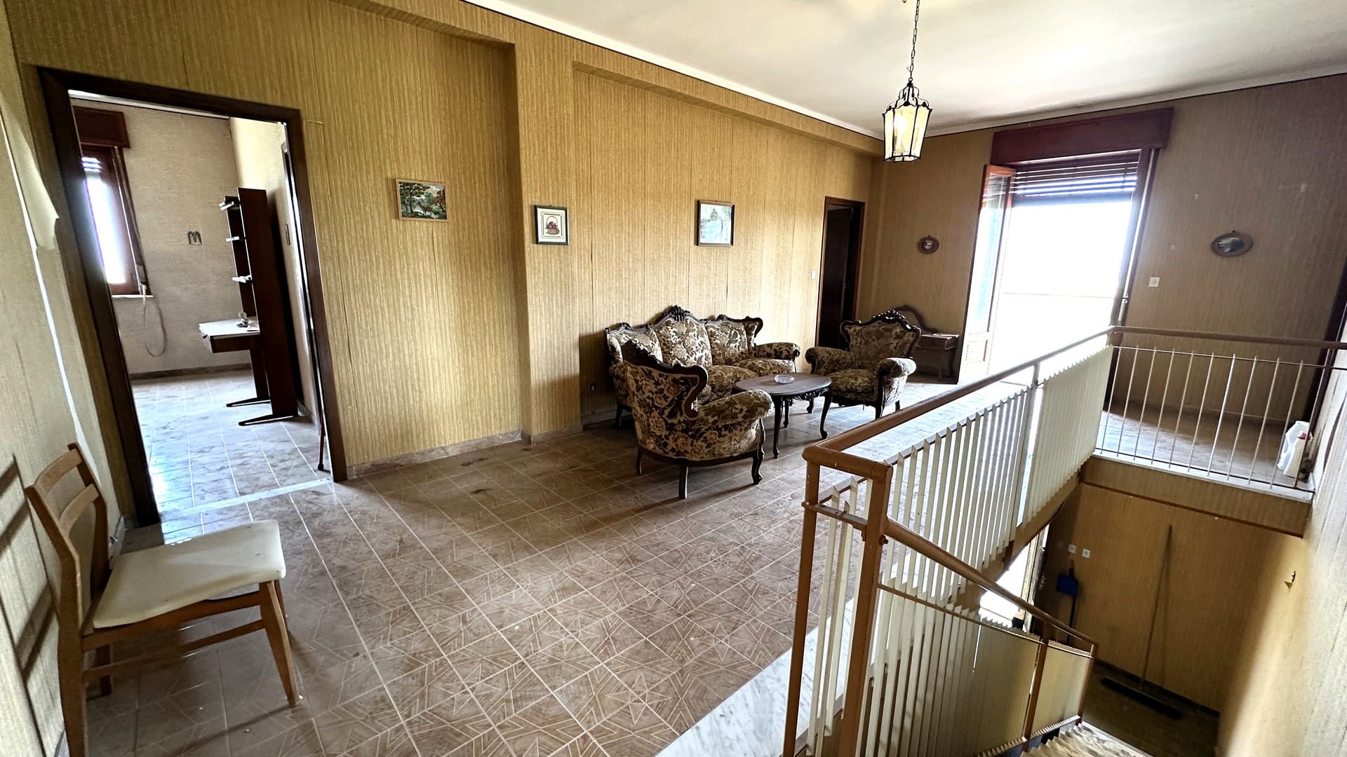 big villa for sale to renovate with garden 4km from the sea near Brucoli Augusta Sicily