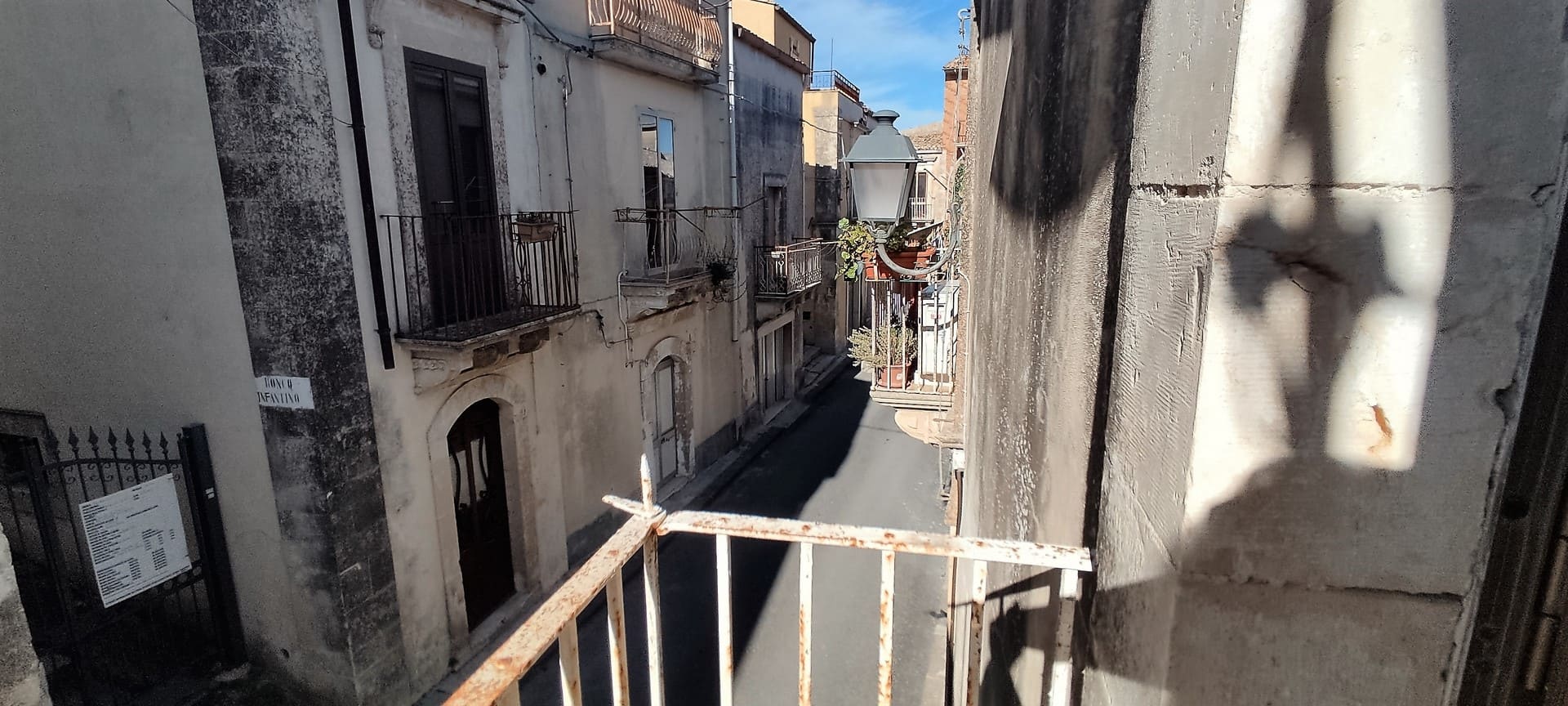 detached home to renovate forsale in palazzolo sicily