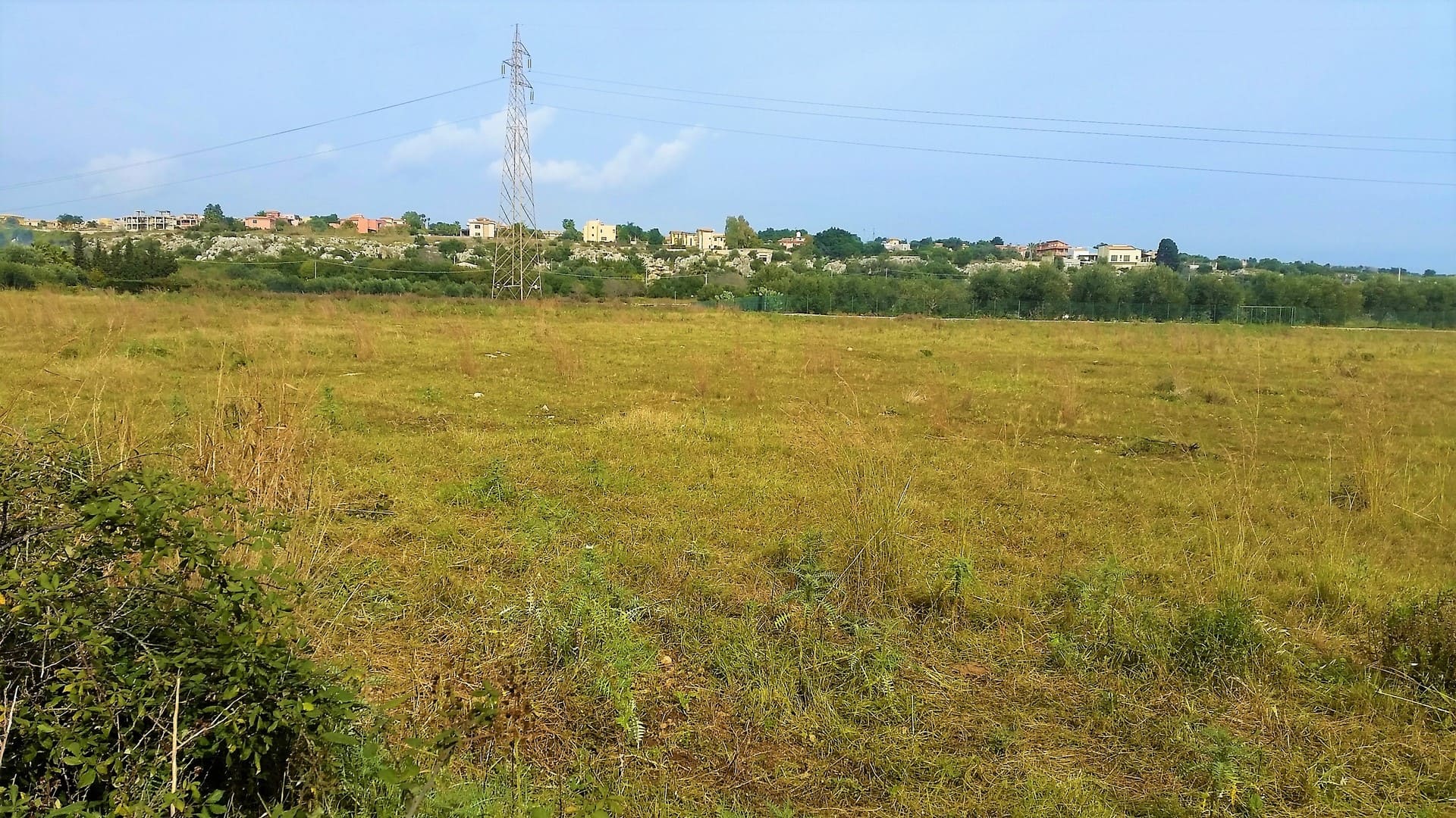 farmland forsale in syracuse sicily.