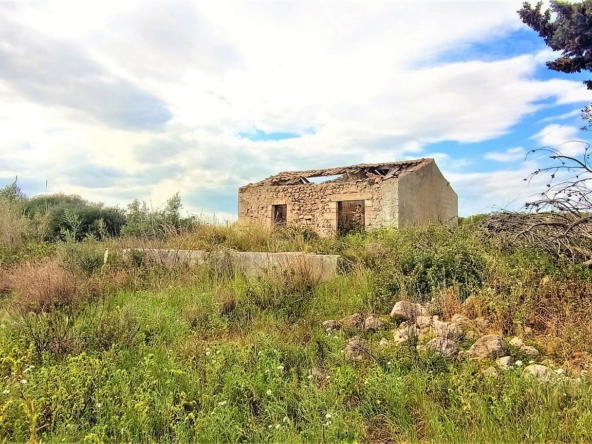 home close to sea forsale noto syracuse sicily