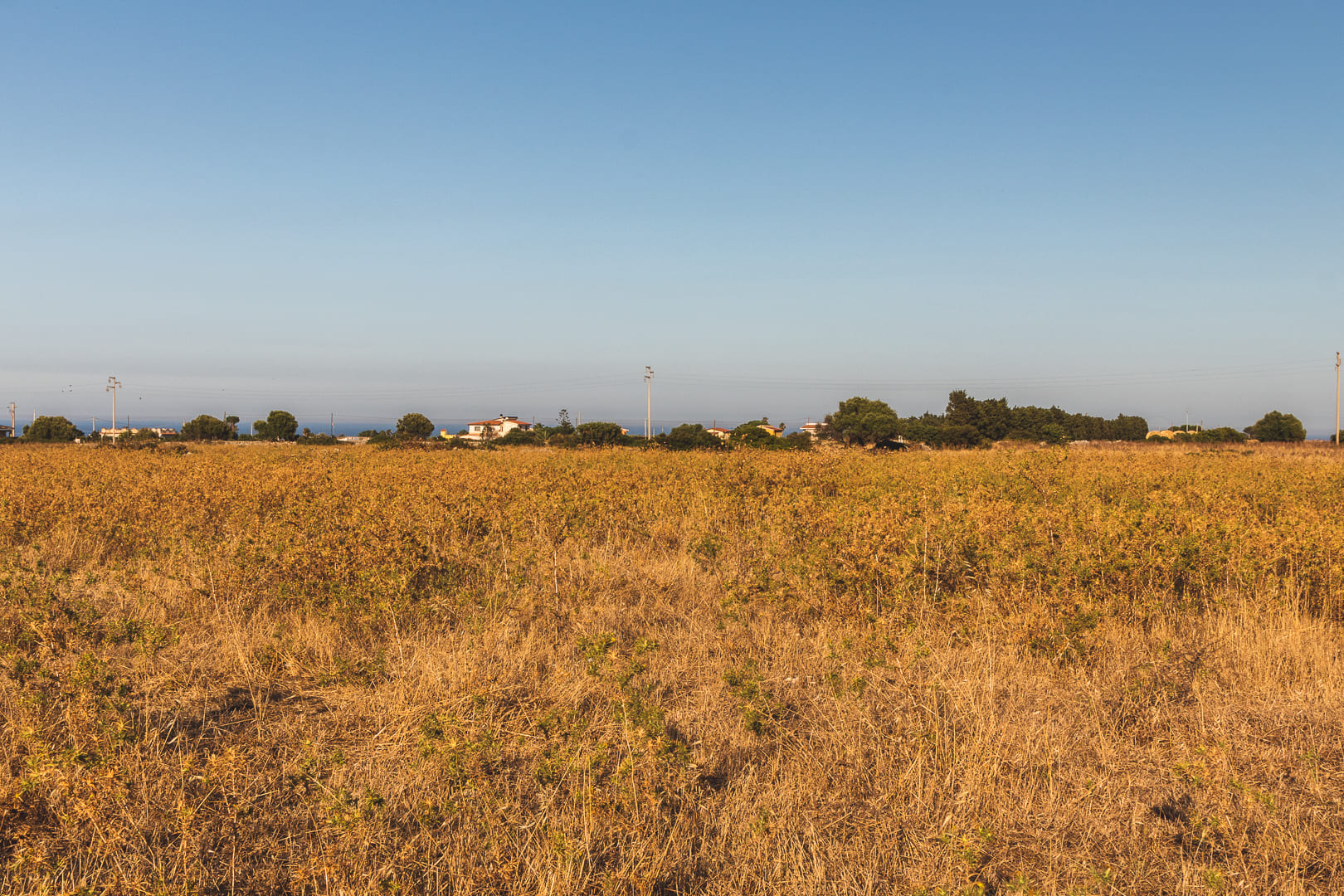 seaview farmhouse with land forsale in plemmirio syracuse sicily