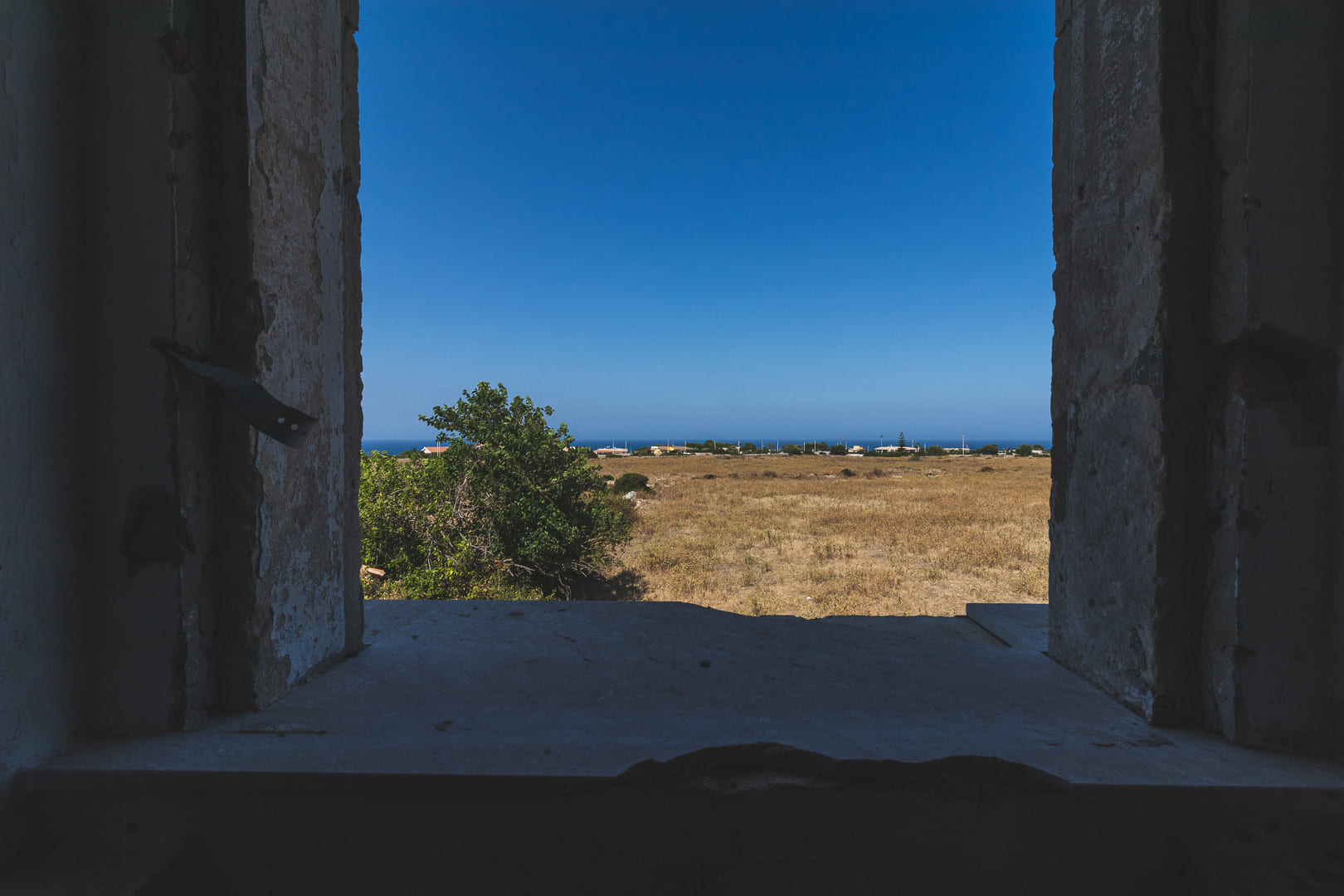 seaview farmhouse with land forsale in plemmirio syracuse sicily