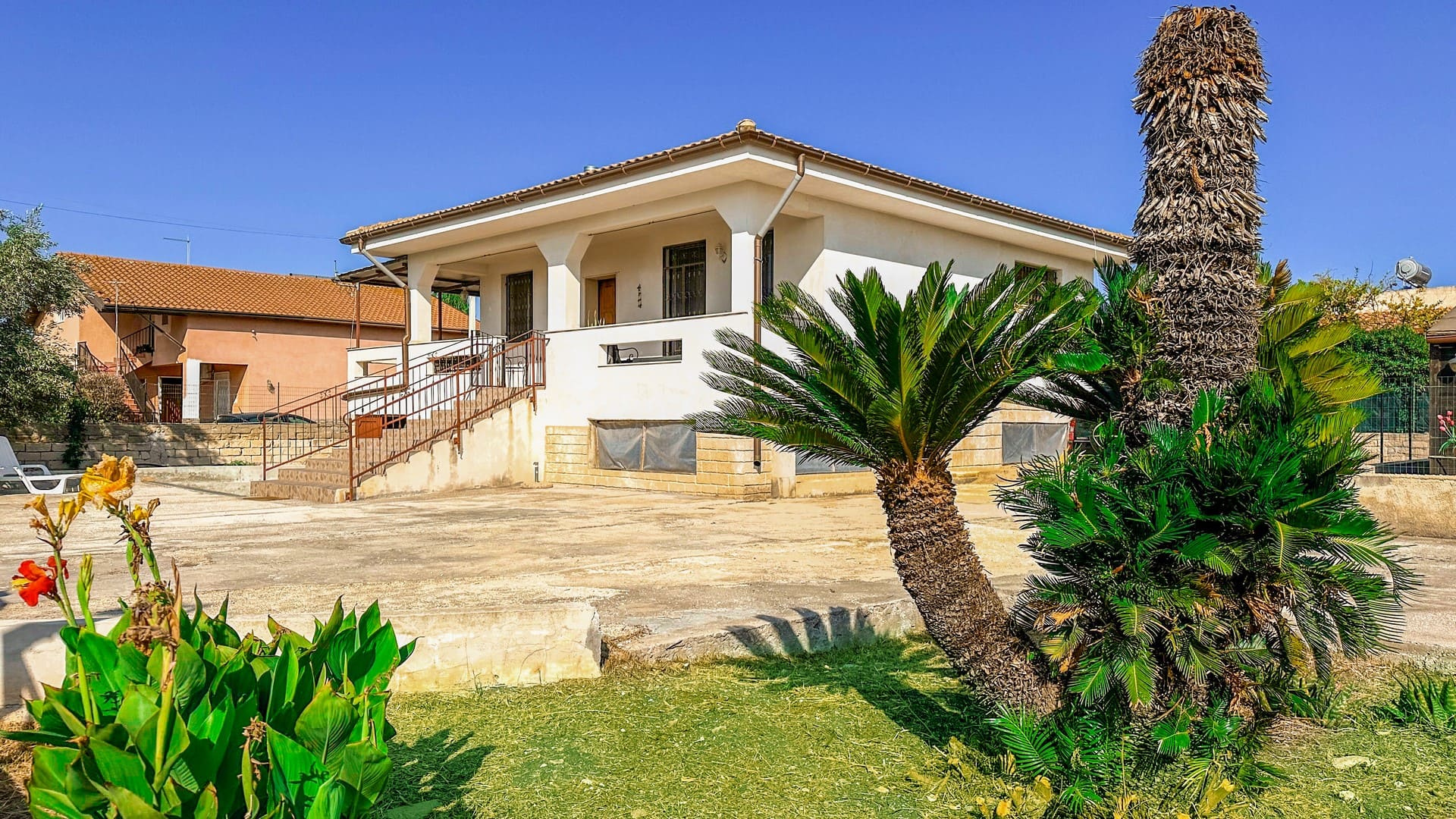 villa for sale 1km from the sea fanusa syracuse sicily