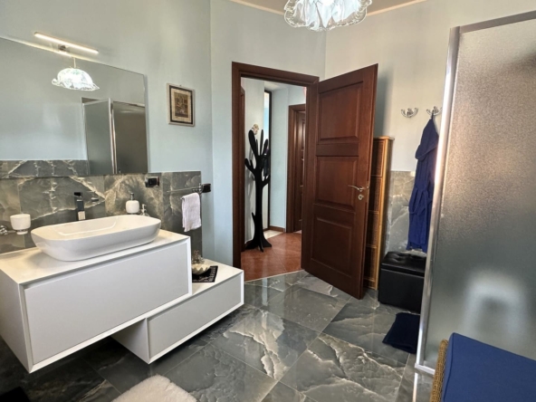 villa for sale 1km from the sea fanusa syracuse sicily