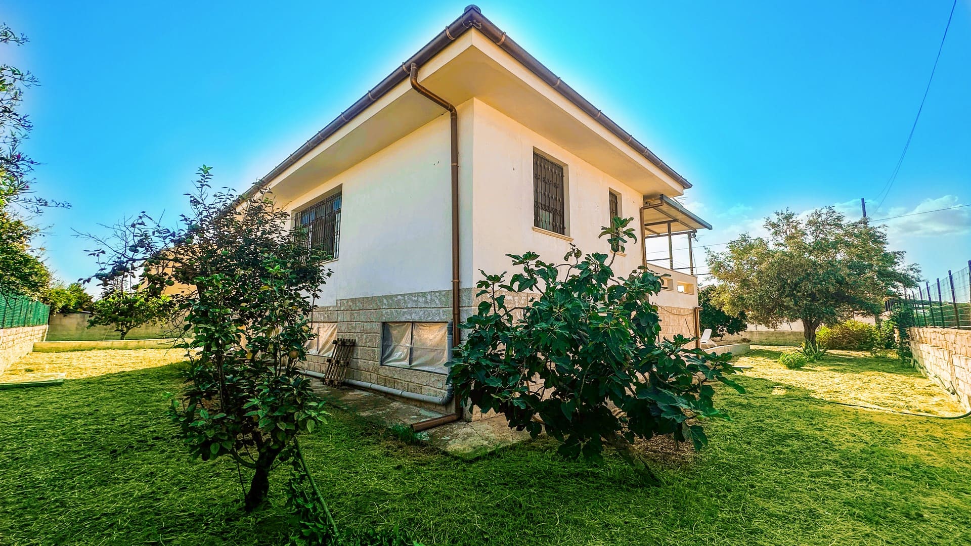 villa for sale 1km from the sea fanusa syracuse sicily