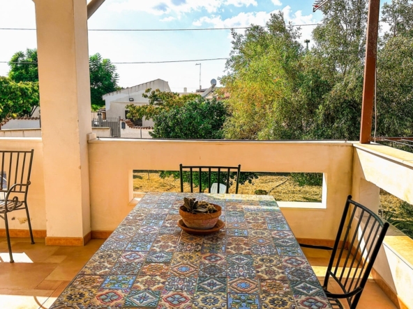 villa for sale 1km from the sea fanusa syracuse sicily