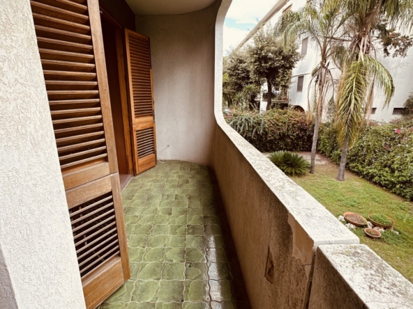 apartment with private garden for sale in syracuse sicily