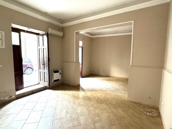 detached divisible apartment for sale in borgata syracuse sicily.