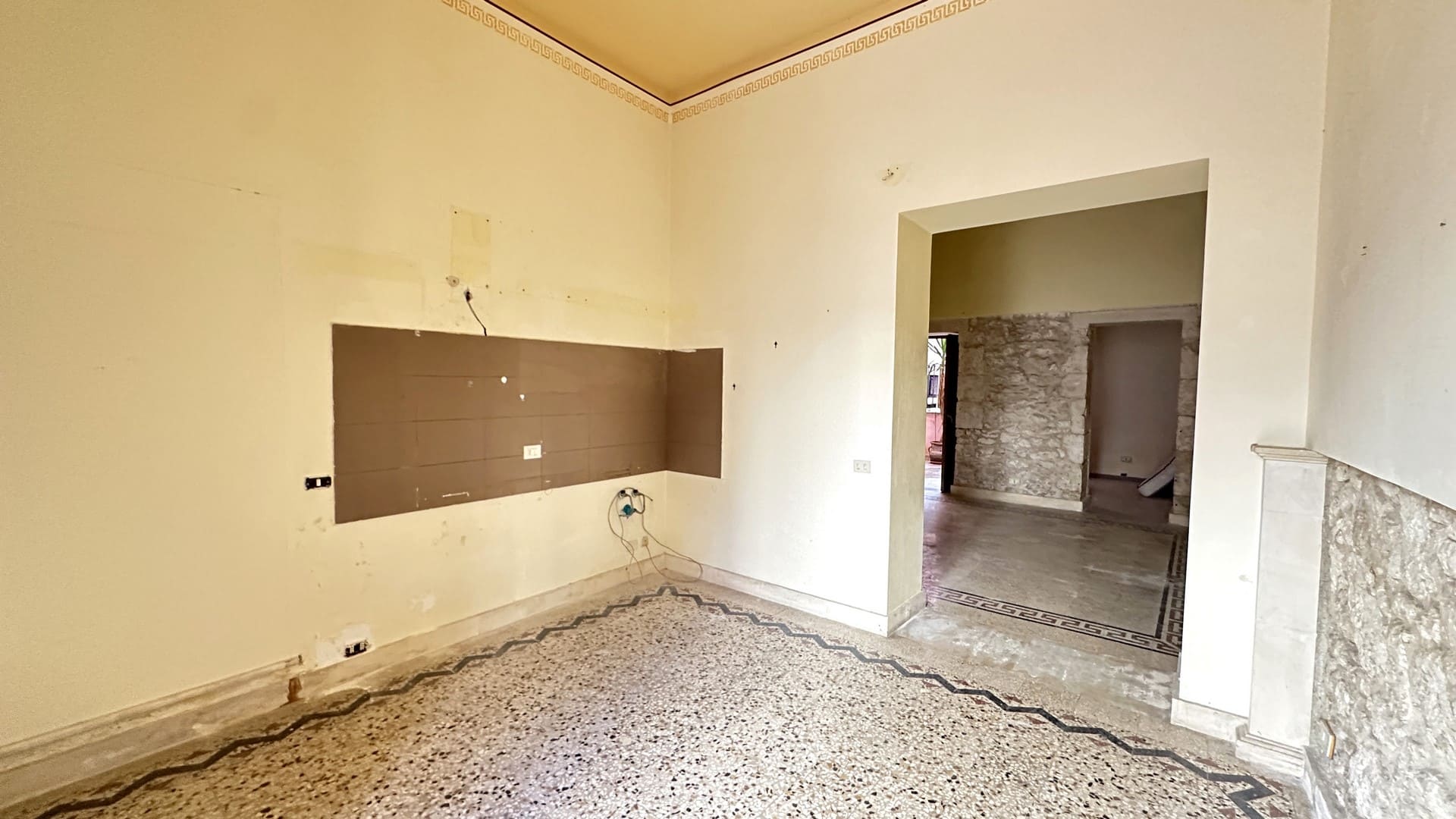 detached divisible apartment for sale in borgata syracuse sicily.