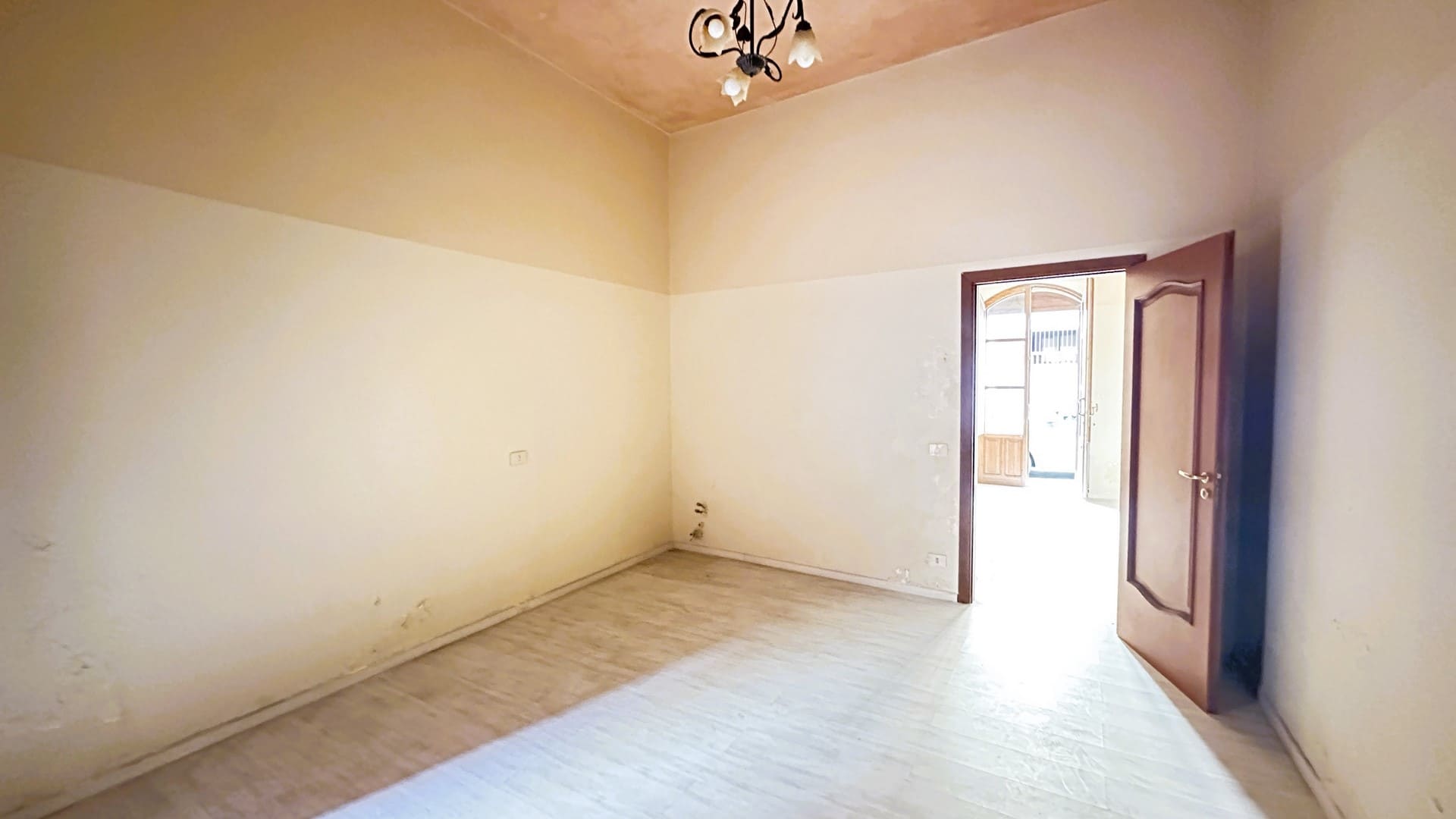 detached divisible apartment for sale in borgata syracuse sicily.