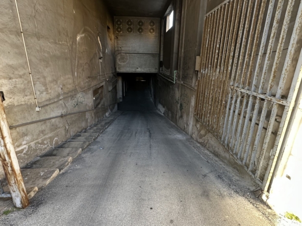 flat with garage syracuse forsale