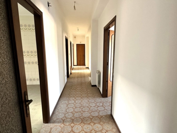 flat with garage syracuse forsale