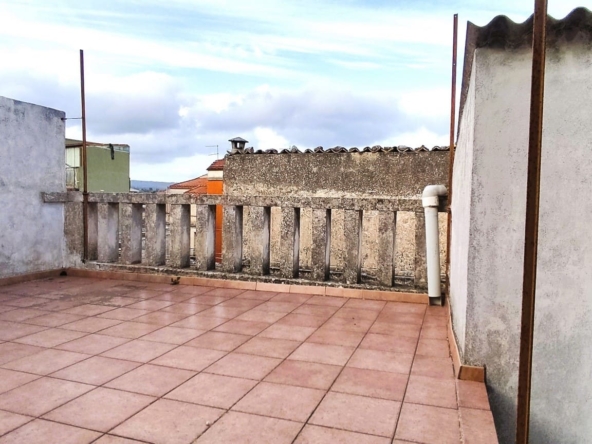 detached house with terrace for sale in palazzolo sicily