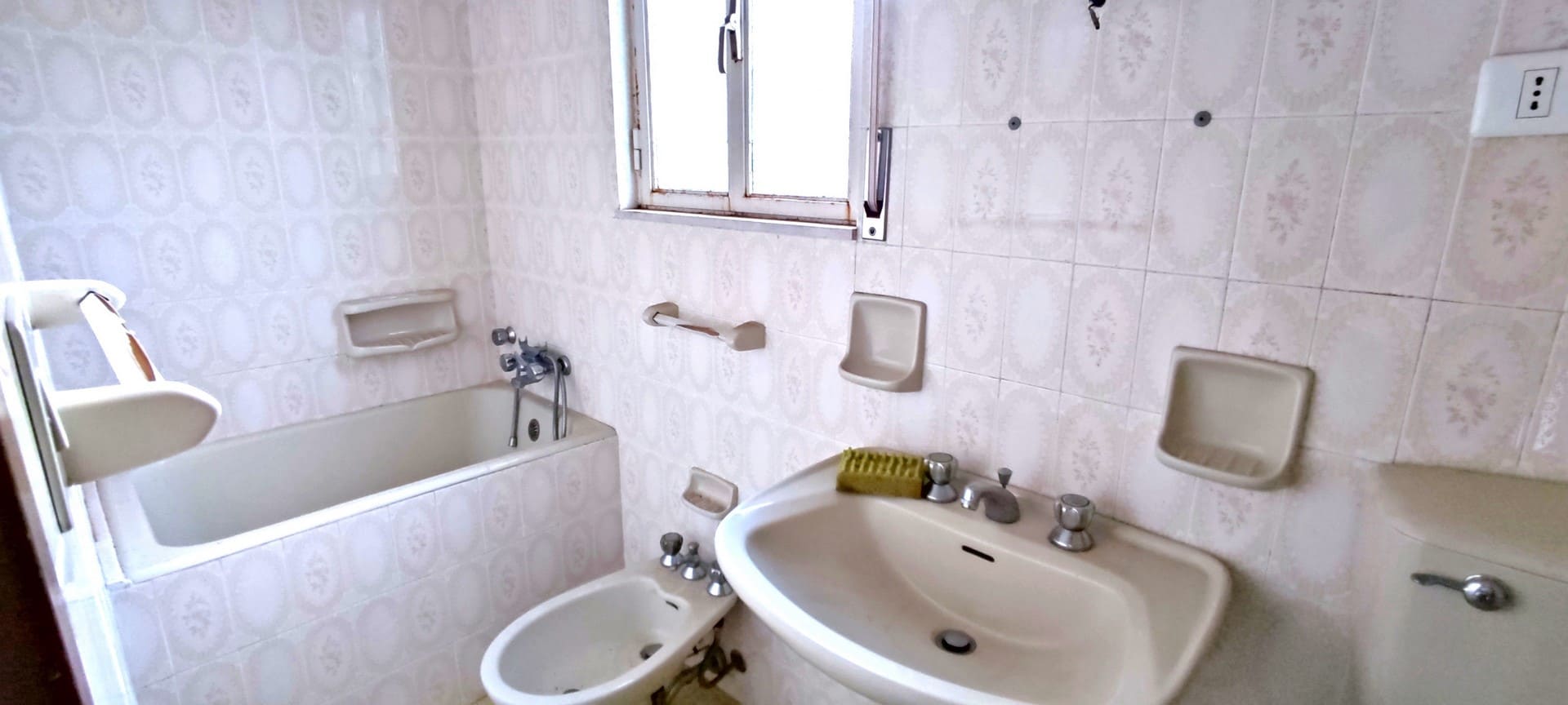 detached house with terrace for sale in palazzolo sicily