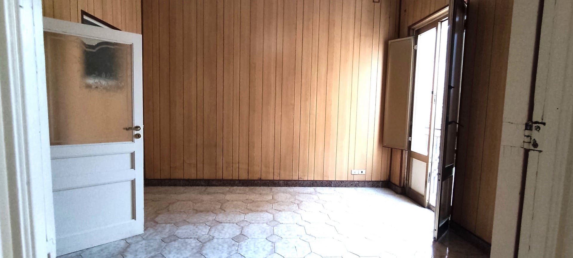 detached house with terrace for sale in palazzolo sicily