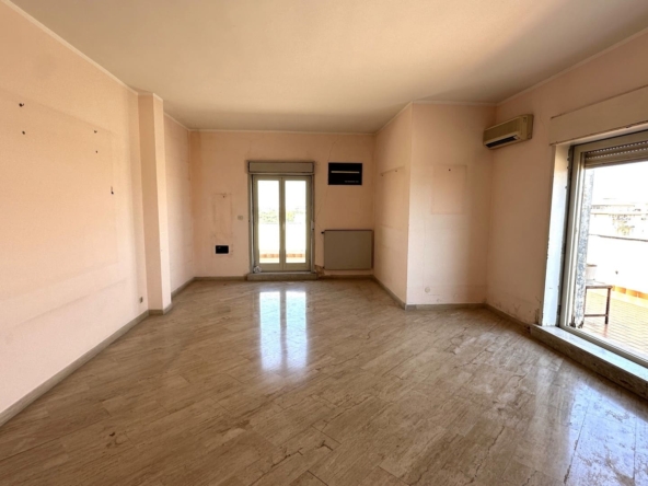 penthouse with seaview terrace forsale in syracuse sicily