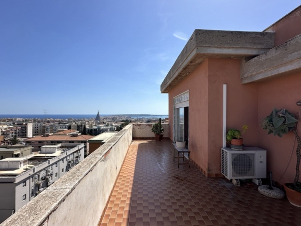 penthouse with seaview terrace forsale in syracuse sicily