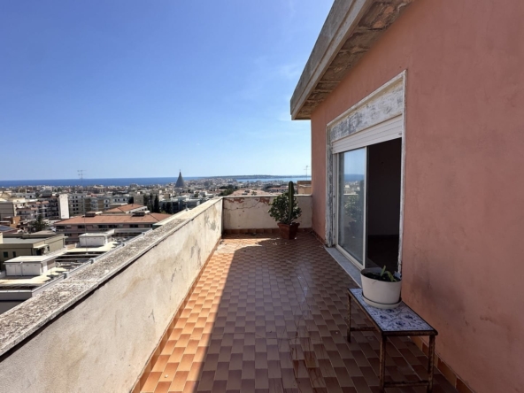 penthouse with seaview terrace forsale in syracuse sicily