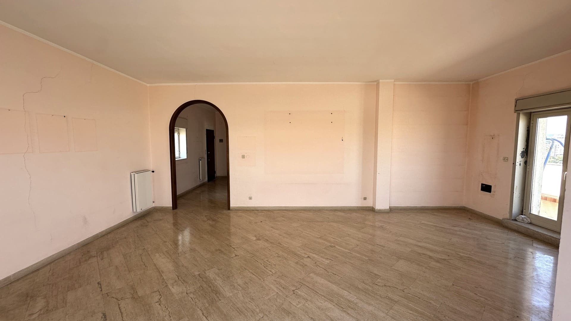 penthouse with seaview terrace forsale in syracuse sicily