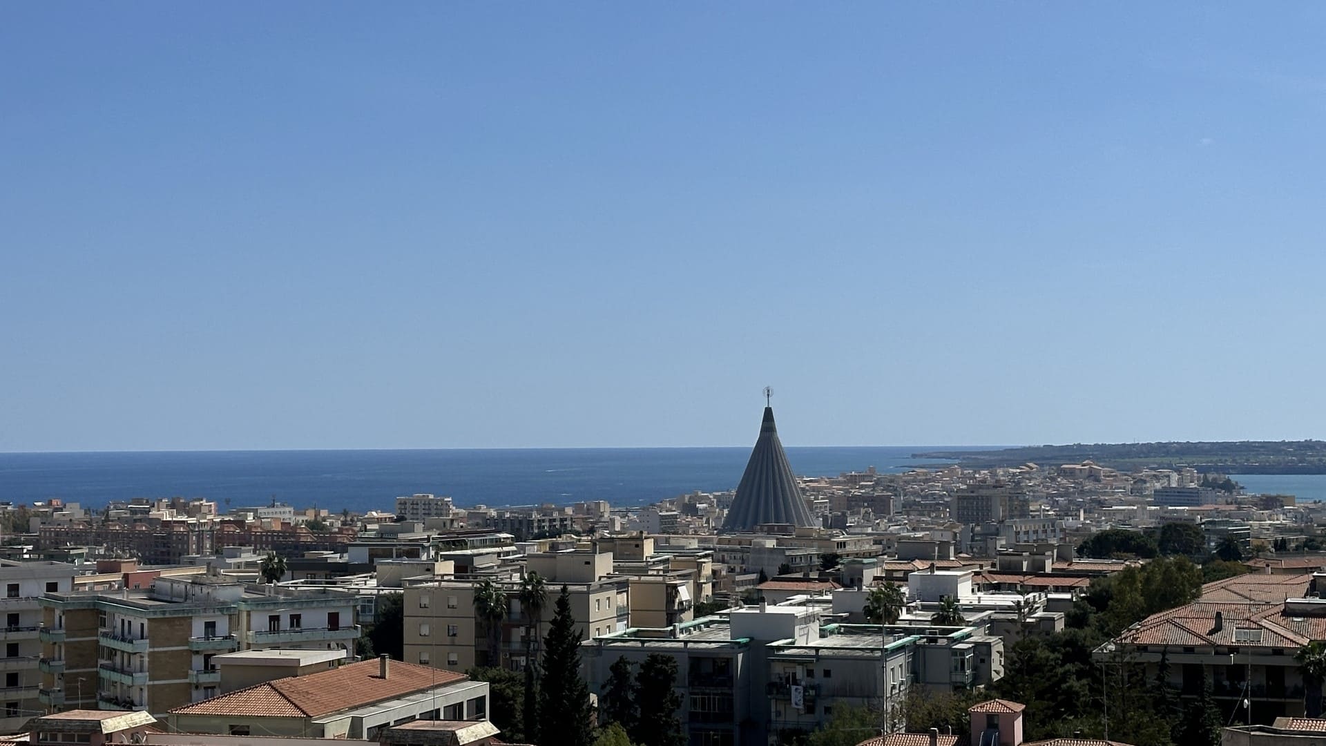penthouse with seaview terrace forsale in syracuse sicily