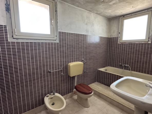 penthouse with seaview terrace forsale in syracuse sicily