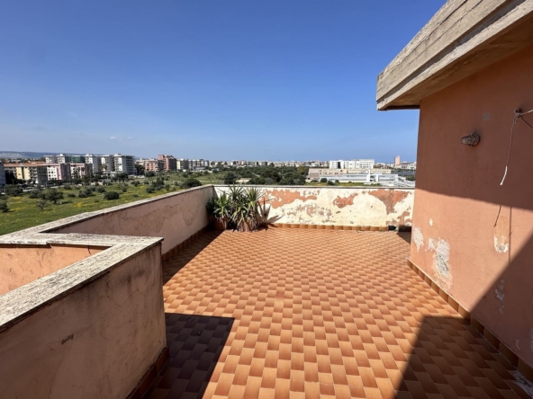 penthouse with seaview terrace forsale in syracuse sicily