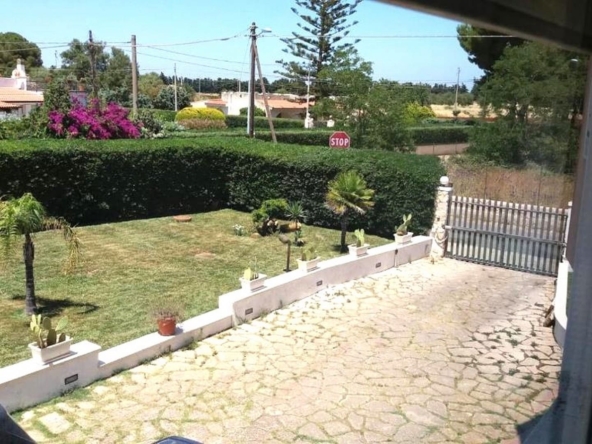 villa with swimming pool for sale syracuse sicily