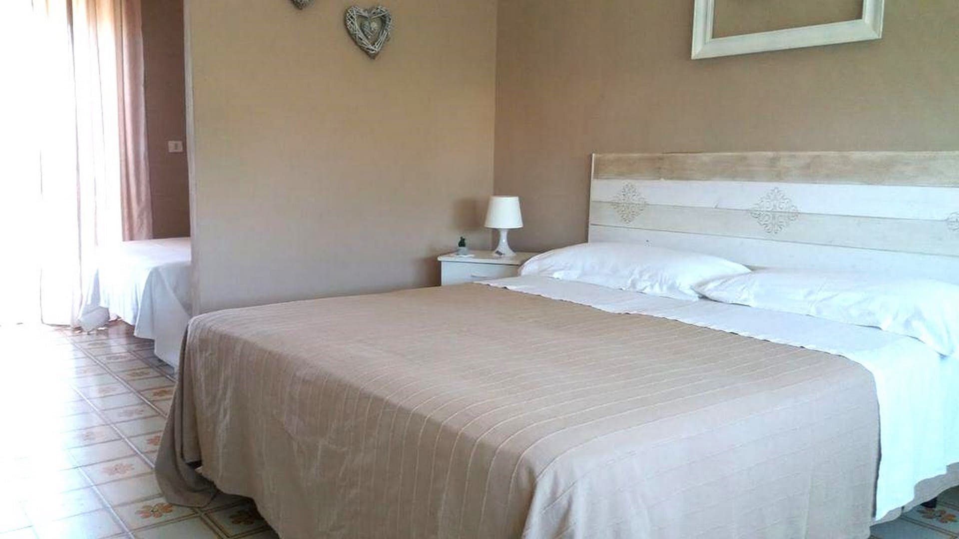 villa with swimming pool for sale syracuse sicily
