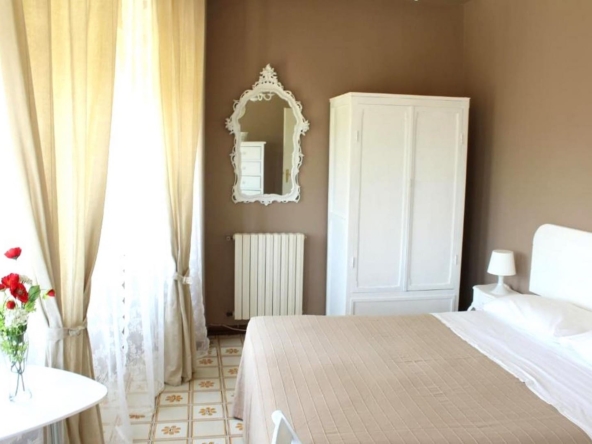 villa with swimming pool for sale syracuse sicily