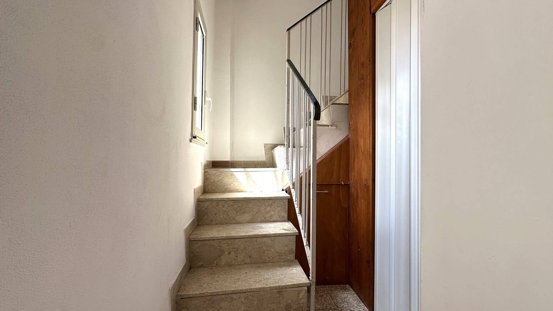 three-room apartment with terrace for sale in Syracuse