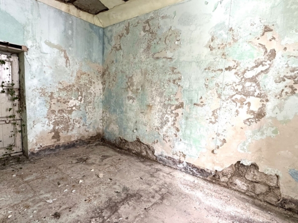 detached house with courtyard for sale palazzolo acreide sicily
