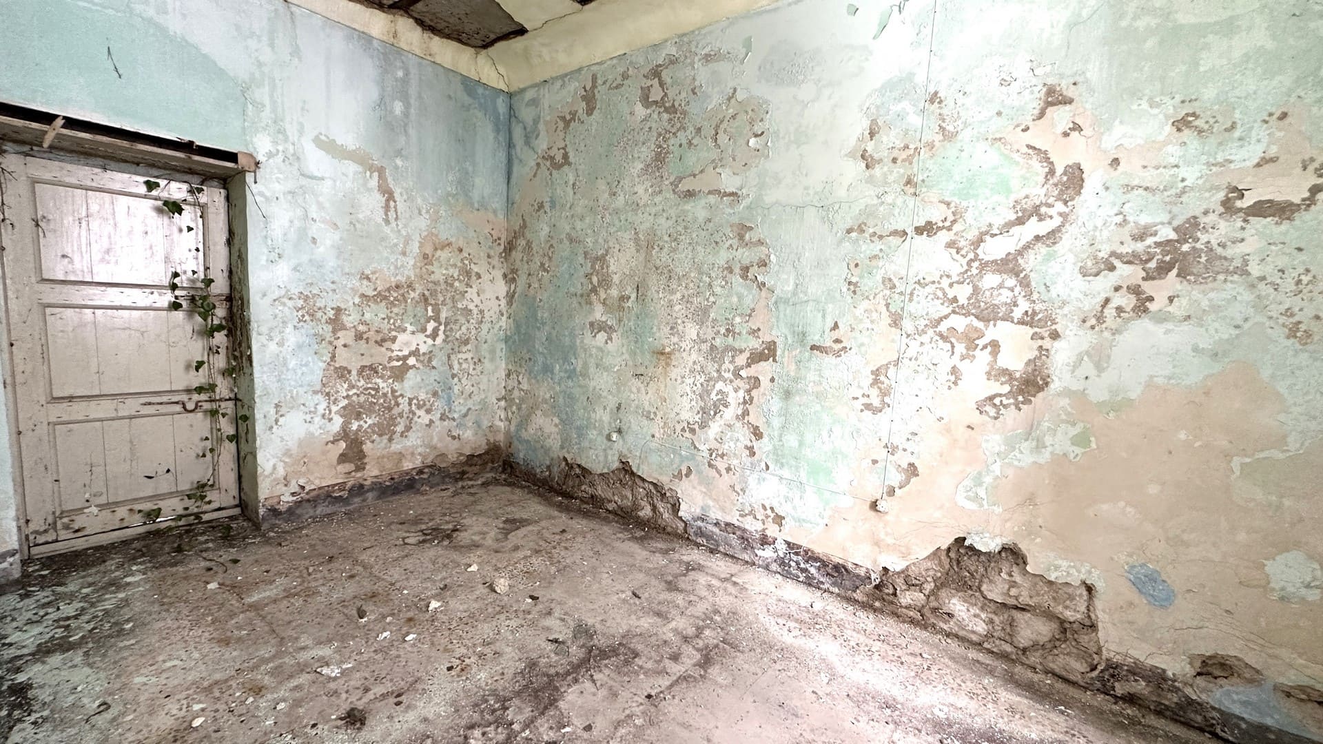 detached house with courtyard for sale palazzolo acreide sicily