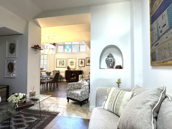 detached house with terrace forsale in the city centre of syracuse