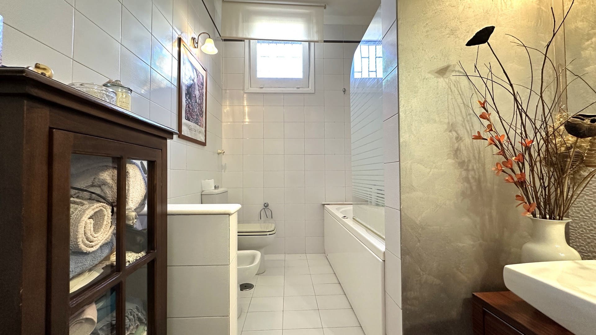 detached house with terrace forsale in the city centre of syracuse