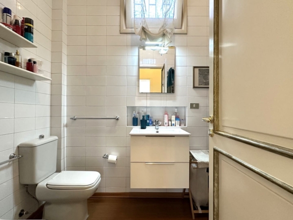 detached house with terrace forsale in the city centre of syracuse