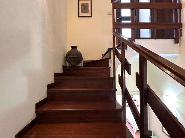 detached house with terrace forsale in the city centre of syracuse