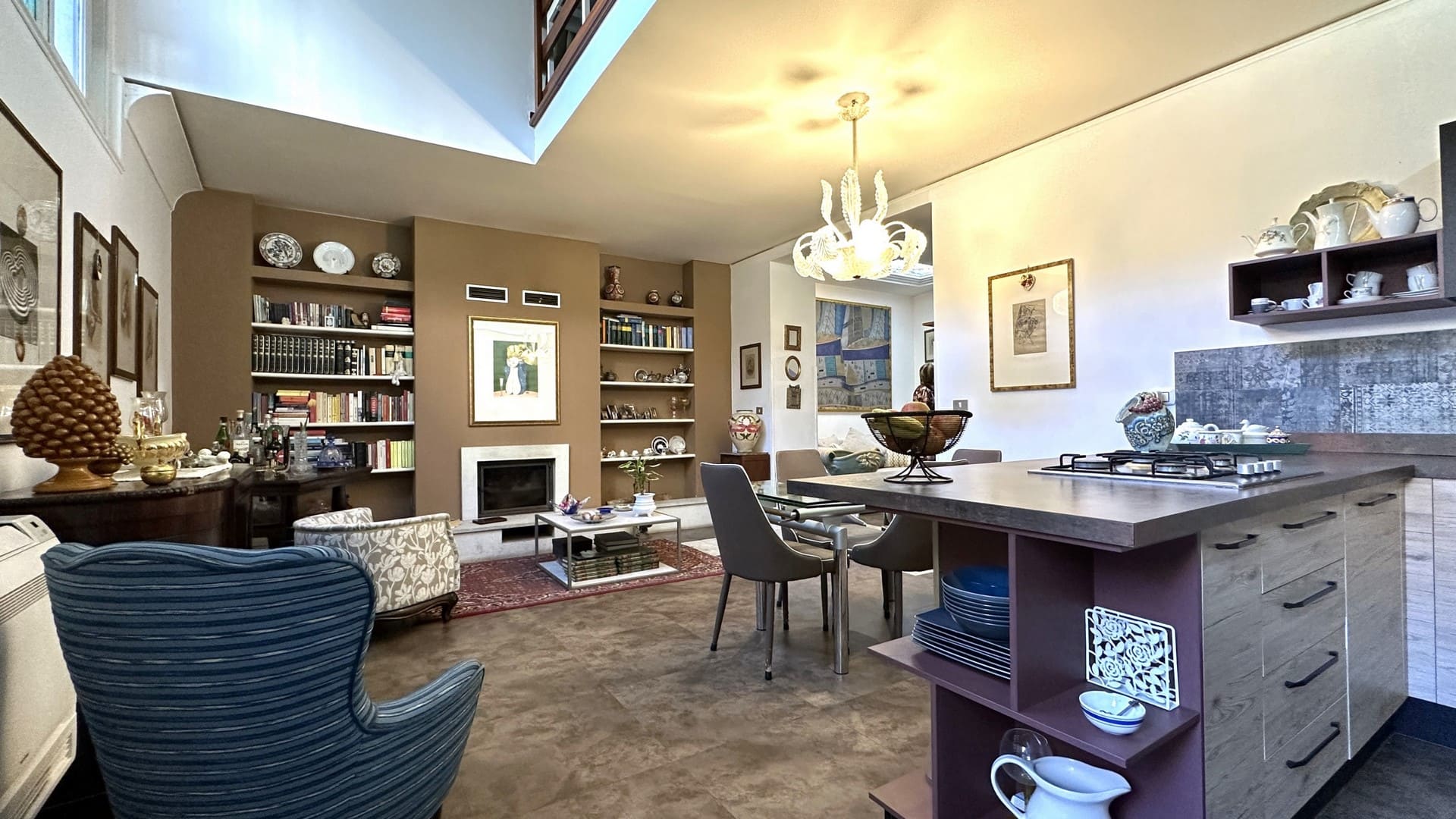 detached house with terrace forsale in the city centre of syracuse