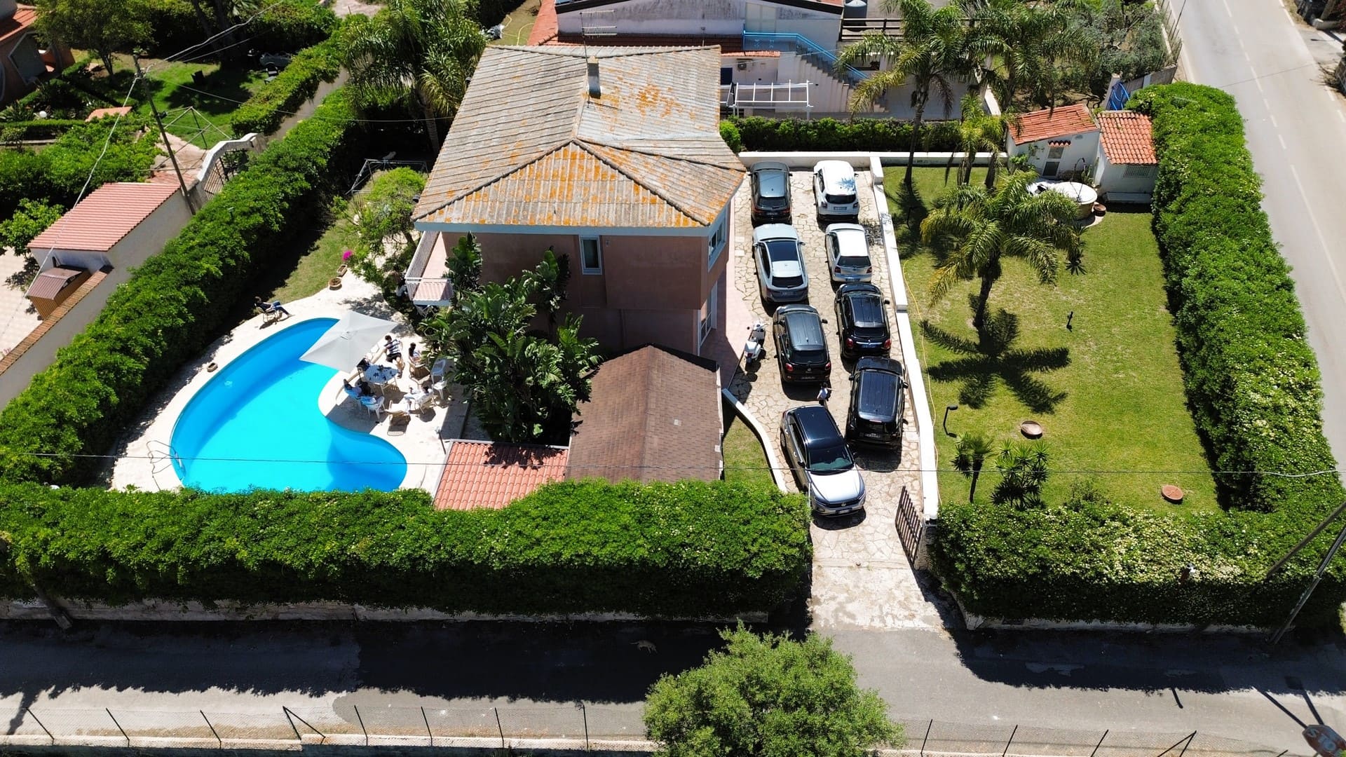 villa with swimming pool for sale syracuse sicily