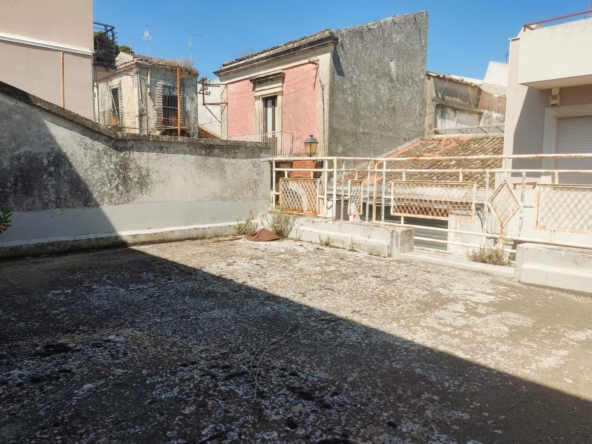 apartament with terrace forsale in canicattini bagni syracuse sicily