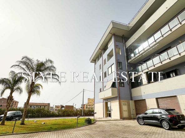 apartment for sale - villa politi area with parking