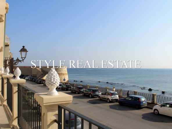 sea view apartment for rent in ortigia
